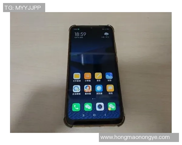 Redmi 9A足球球星限量版手机壳 动感设计尽显球场风采